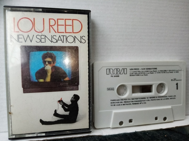 C-KASETTI Lou Reed :  New sensations ( SIS POSTIKULU)