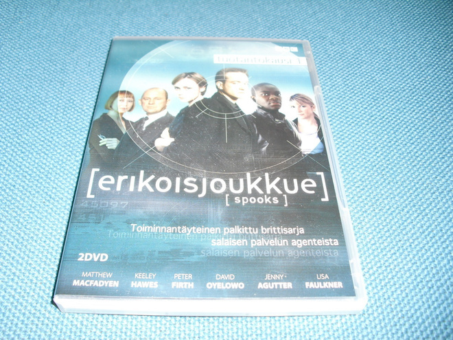 SPOOKS - ERIKOISJOUKKUE (1-kausi)***