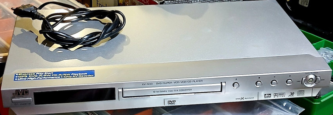 DVD Elokuva ja Musiikkitoistin JVC