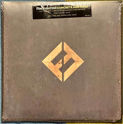 Foo Fighters - Concrete and Gold