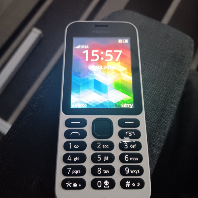 Nokia  215 (RM-1111)