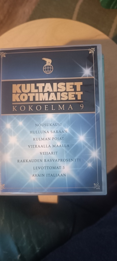 Kultaiset kotimaiset kokoelma 9