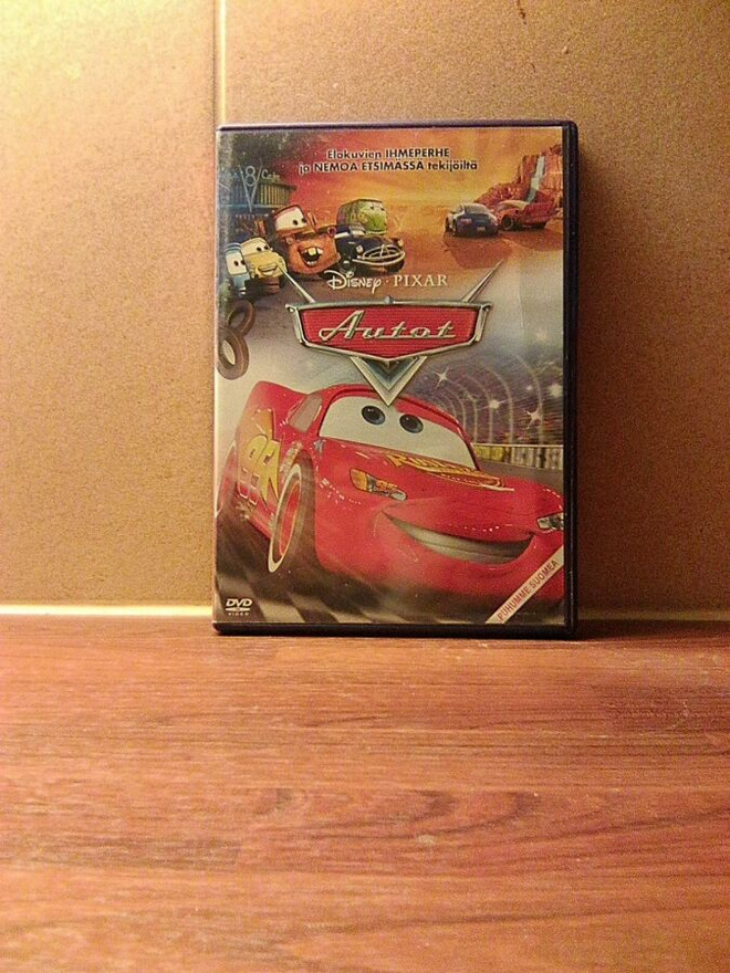 DISNEY/PIXAR AUTOT DVD R2
