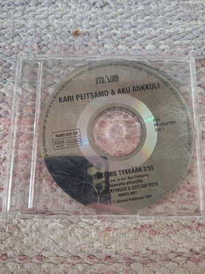 Kari Peitsamo & Aku Ankkuli-Täst Mie Tykkään PROMO