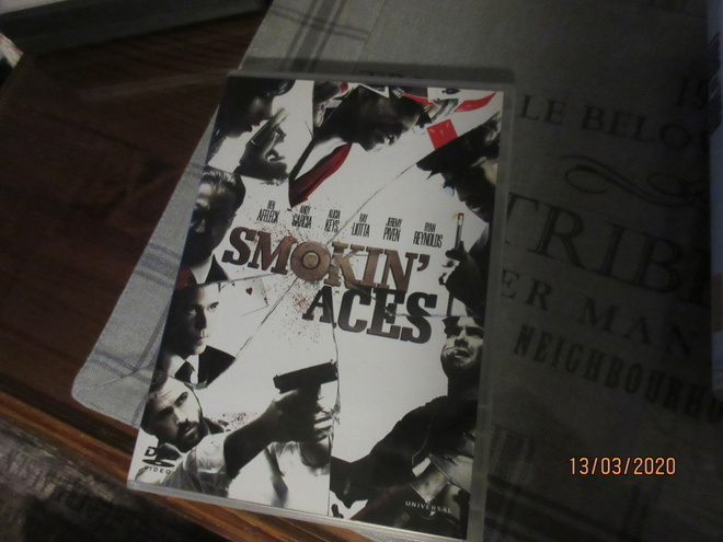 Smokin´ Aces (DVD) }