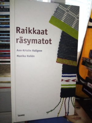 HALLGREN : Raikkaat räsymatot ( SIS POSTIKULU)