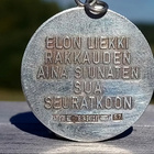 Hopeinen merkki. Halkaisija - 24 mm. Hyväkuntoinen. - pikkukuva 3