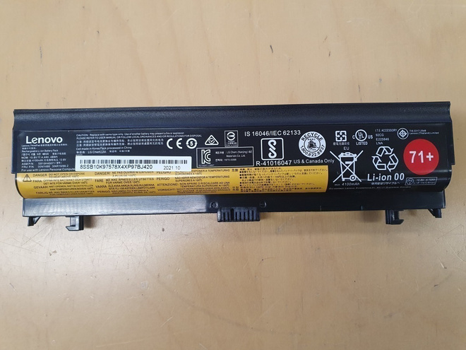 Kannettavan Li-ion akku L560 / L570 Thinkpad Battery 71+