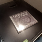 CD  Leevi And The Leavings - Hopeahääpäivä - pikkukuva 1