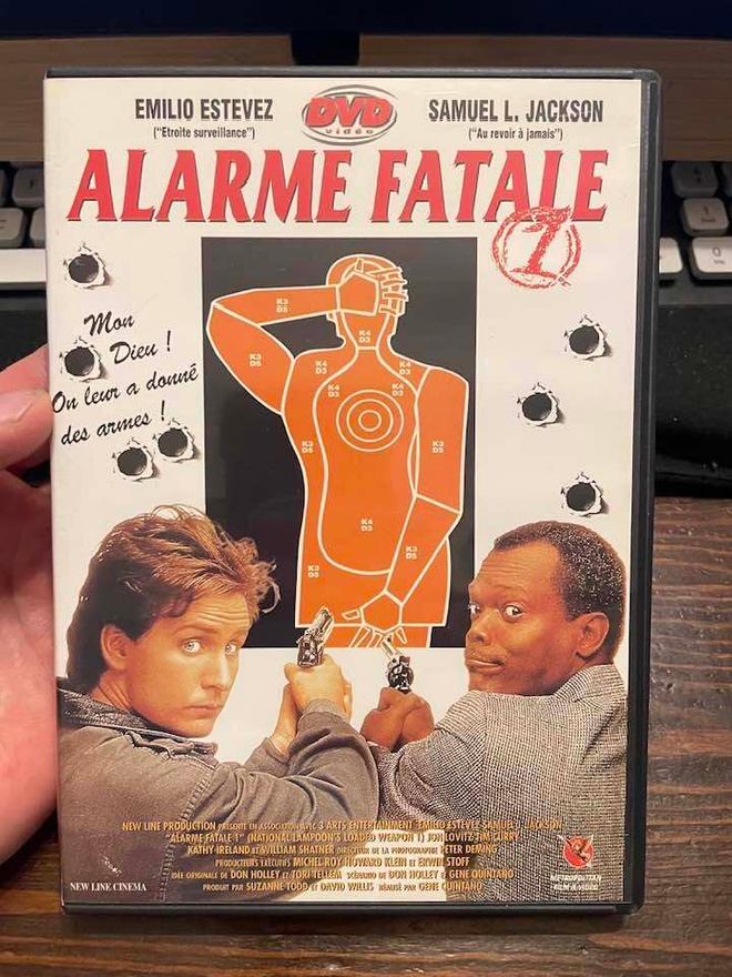 Loaded weapon 1 (R2, dvd, ranskatekstitys, engl.puhe)