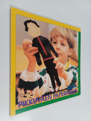 Anneli Harju : Pikkuväen paperikirja