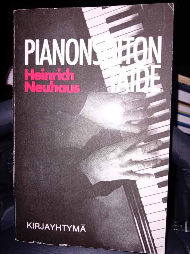 Neuhaus  : Pianonsoiton taide ( SIS POSTIKULU  )