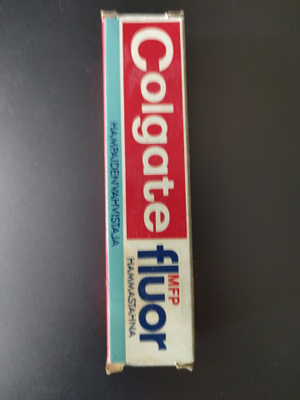Ikivanha Colgate-hammastahnatuubi