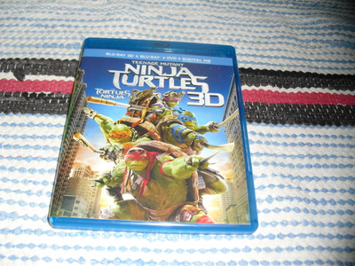 TEENAGE MUTANT NINJA TURTLE (BD, 2014, EI FI-text)***