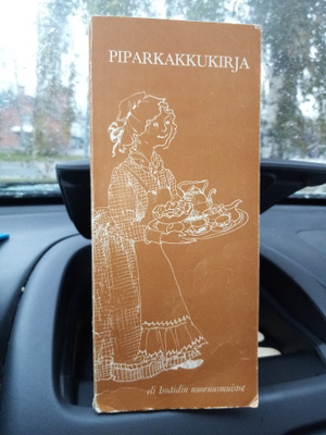 PIPARKAKKUKIRJA ( SIS POSTIKULU)