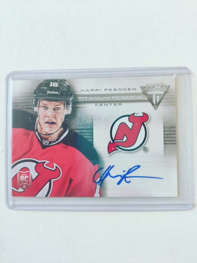 Harri Pesonen - 13-14 Titanium Reserve Rookie AU