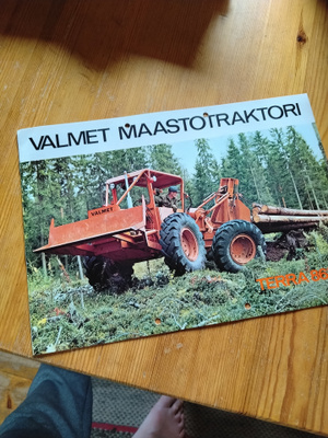 valmet maastotraktori esite