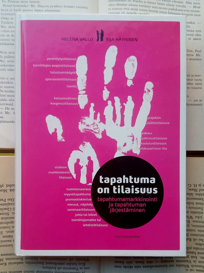 Helena Wallo - Tapahtuma on tilaisuus (sid.)