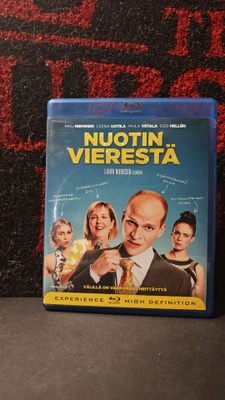 Nuotin Vierestä