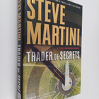 Steve Martini : Trader of Secrets : A Paul Madriani Novel - pikkukuva 1