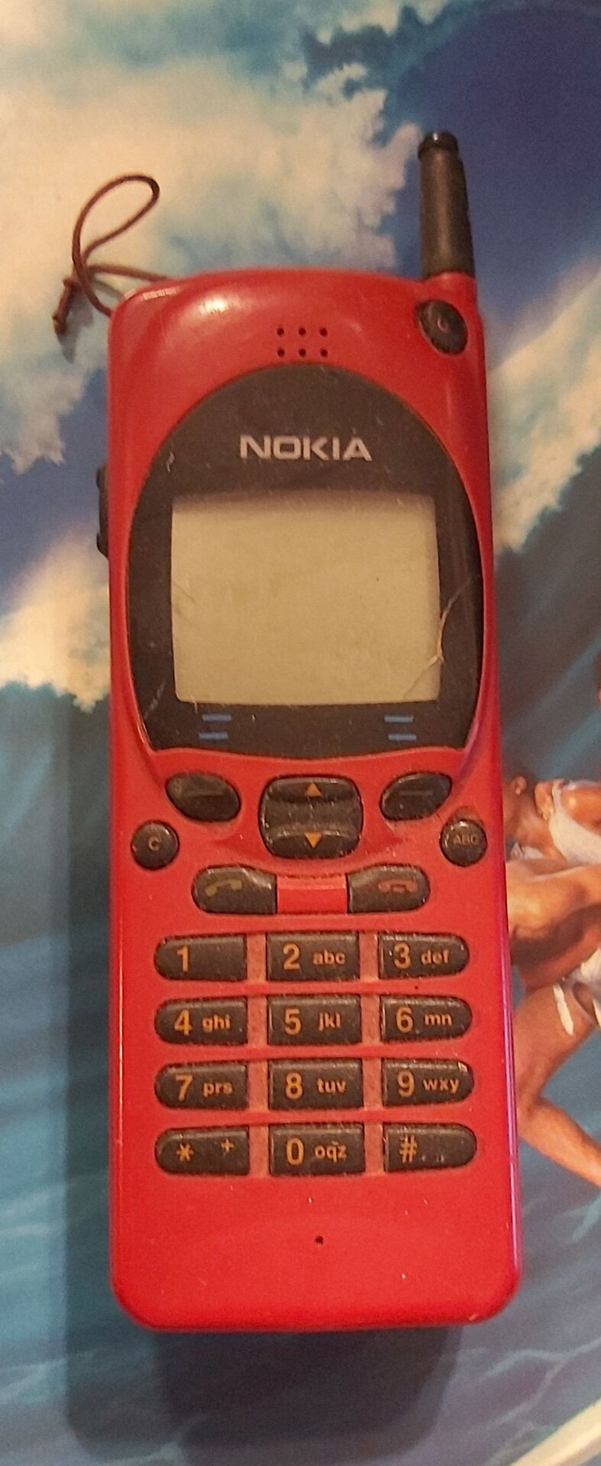 KÄNNYKKÄ: NOKIA