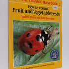 Bob Sherman ym. : How to Control Fruit and Vegetable Pests - pikkukuva 1