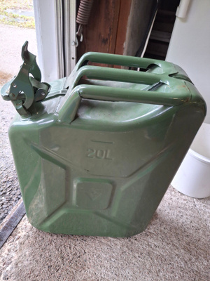Jerrykannu 20 ltr, metallinen