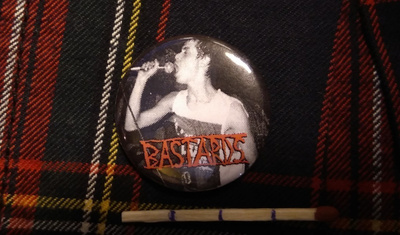 BASTARDS - MAAILMA PALAA CD RINTANAPPI