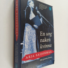 Arja Saijonmaa : En ung naken kvinna : Mitt grekiska drama - pikkukuva 1