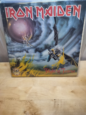 Iron Maiden – Flight Of Icarus · The Trooper