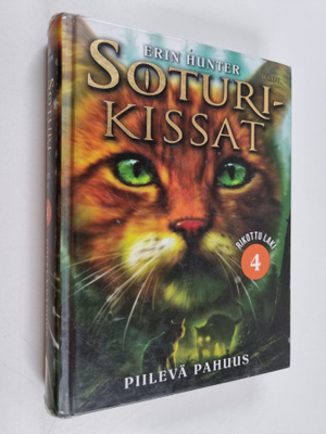 Erin Hunter : Piilevä pahuus