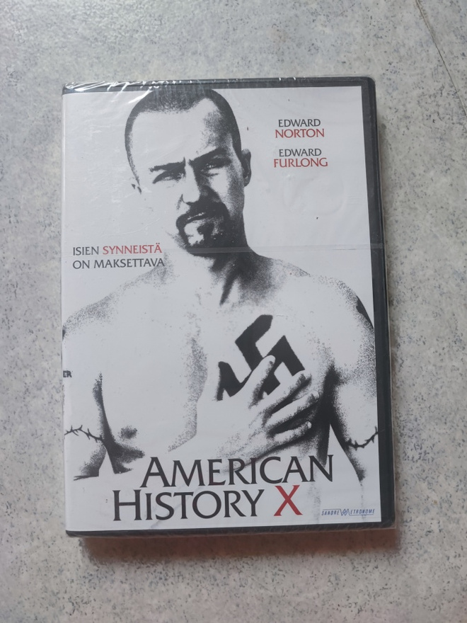 American History X UUSI Edward Norton Edward Furlong