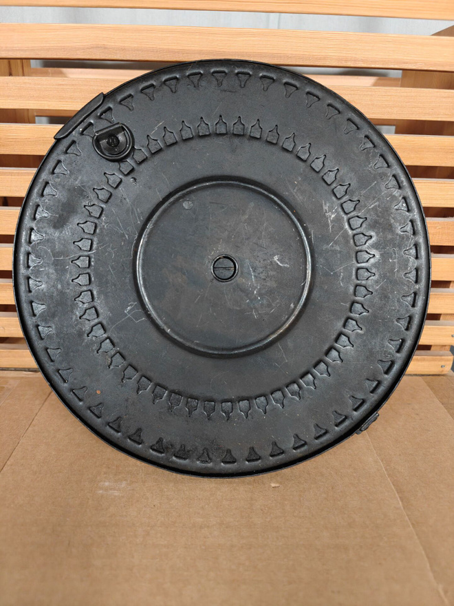 Tähystäjäkonekivääri L-33/39 lipas
