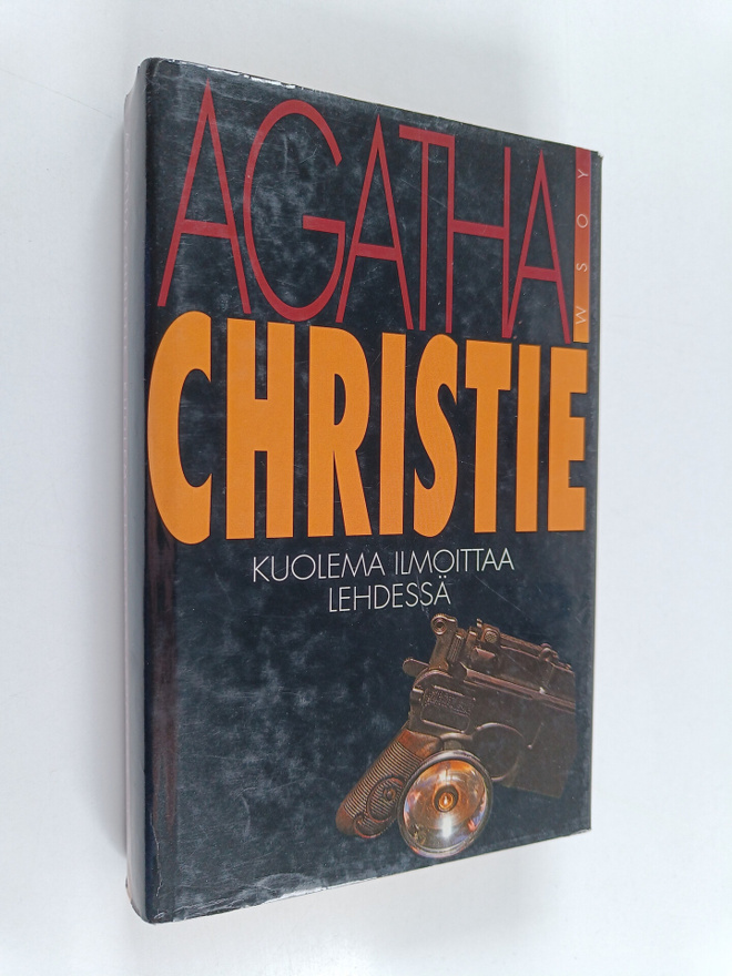 Agatha Christie : Kuolema ilmoittaa lehdessä