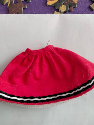 Barbie keräily puolihame.