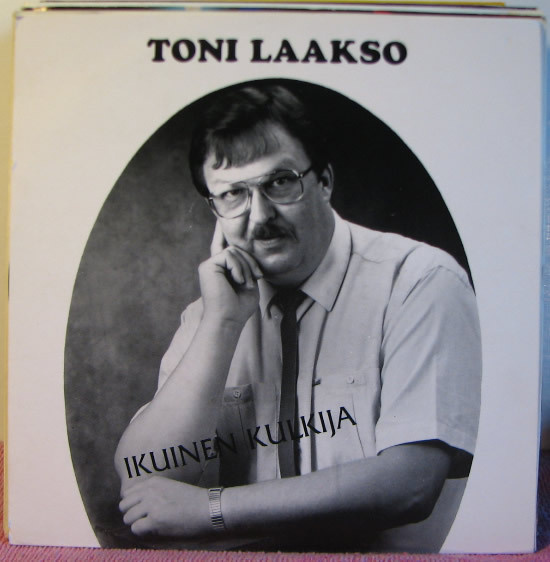 Single: Laakso, Toni - Ikuinen kulkija / Vierellein etkö jää