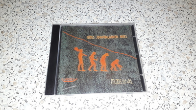 Riesa Edes Jonkinlainen Mies (CD)