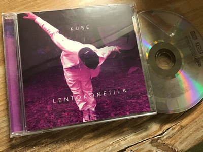 Kube . Lentokonetila CD