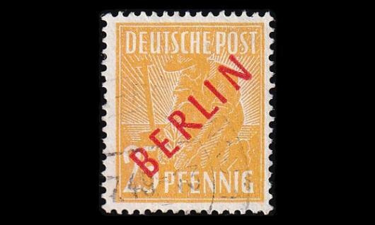 Berlin 27 o Punainen päällepainama 25 Pf (1949)