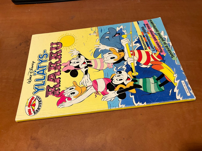 DISNEY AKU ANKAN KARUSELLI YLLÄTYSKAKKU HYVÄ