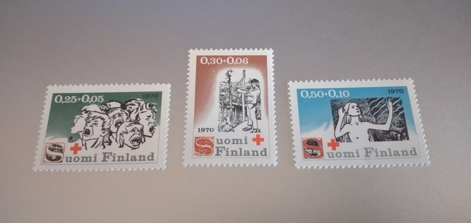 1970 Punaisen Ristin merkkisarja leimaamattomana**