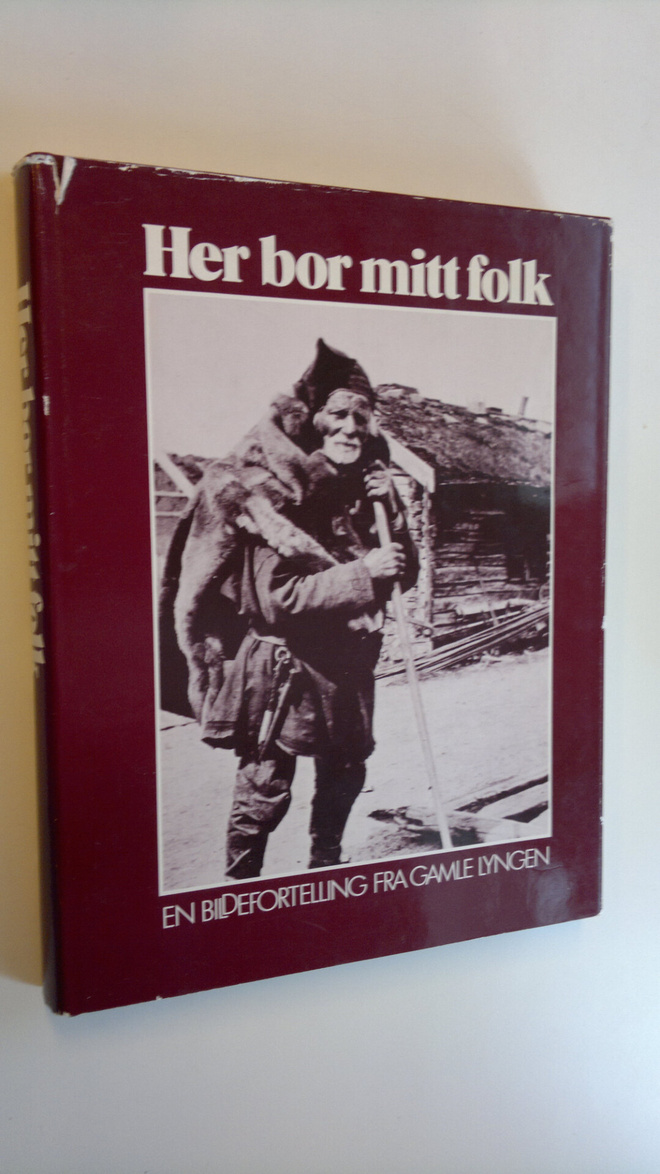 Tore Hauge : Her bor mitt folk - En bildefortelling fra g...
