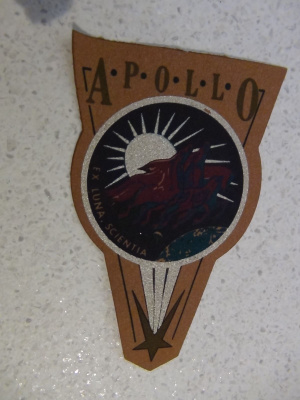 APOLLO - EX LUNA, SCIENTIA MERKKI