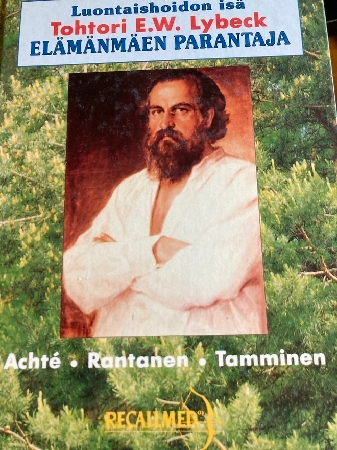 LUONTAISHOIDON ISÄ TOHTORI E.W. LYBECK
