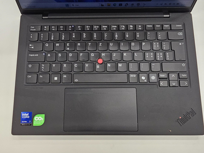 Lenovo Thinkpad X1 Carbon Gen 11 Core Ultra 7 255U Sveitsi