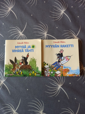 2 kpl Myyrä minikirja