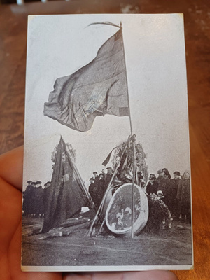 Vallakumouksen Uhrien hauta Helsingissä 1917 postikortti