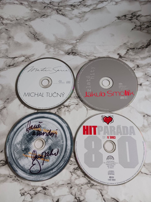 13 X CD Tshekkiläistä Musiikkia & CD-Kotelo