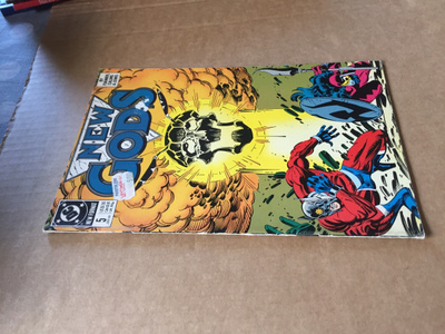 DC NEW GODS 5/1989 HYVÄ