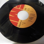 ALWARI TUOHITORVI - JYTÄMIMMI / YLLÄTYS VG+ 7'' SINGLE - pikkukuva 2